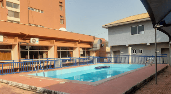 Universal hotel - pool side 