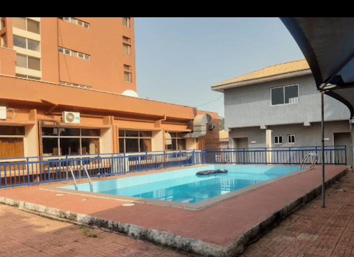 Universal hotel - pool side 