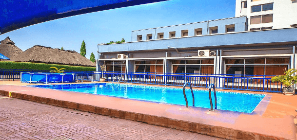 Universal hotel - pool side 