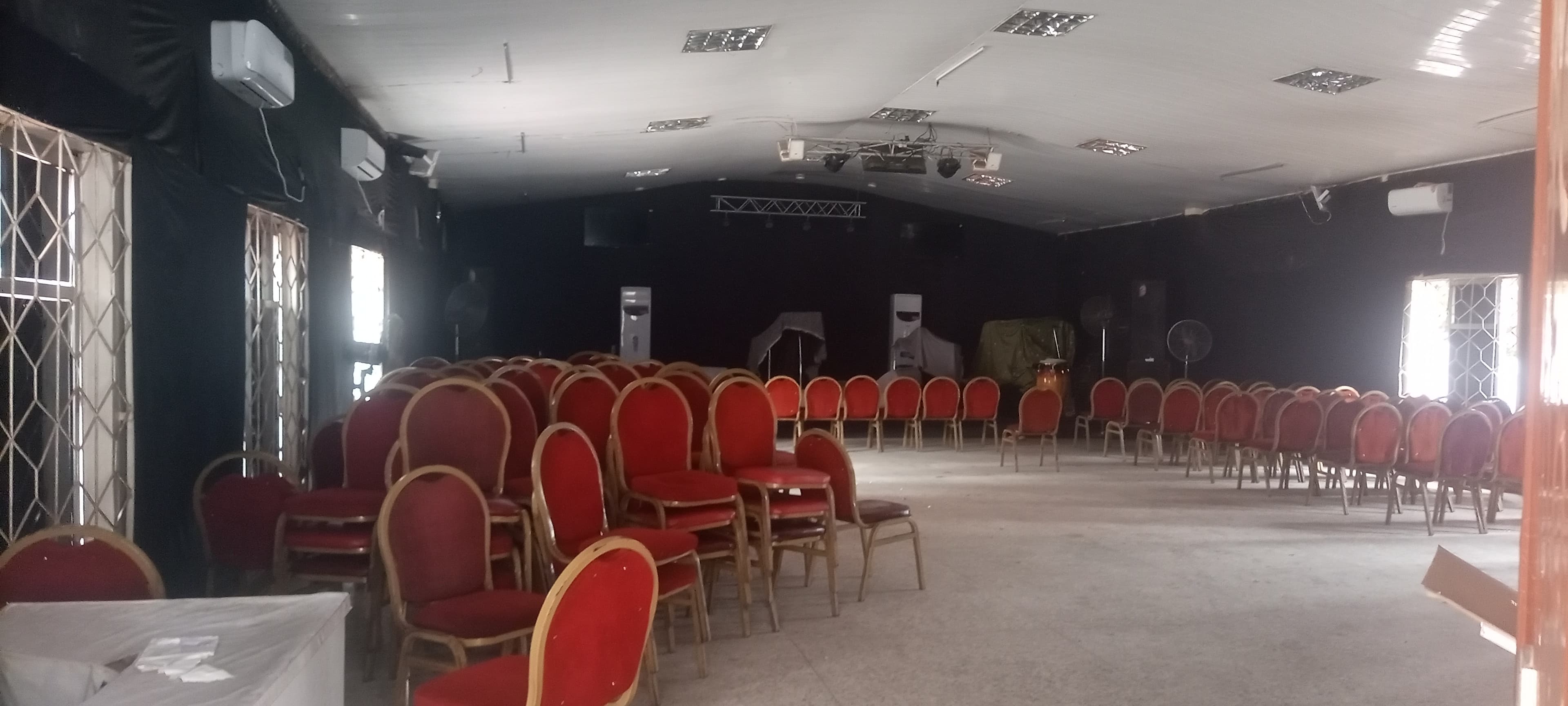 Universal hotel - Mini hall