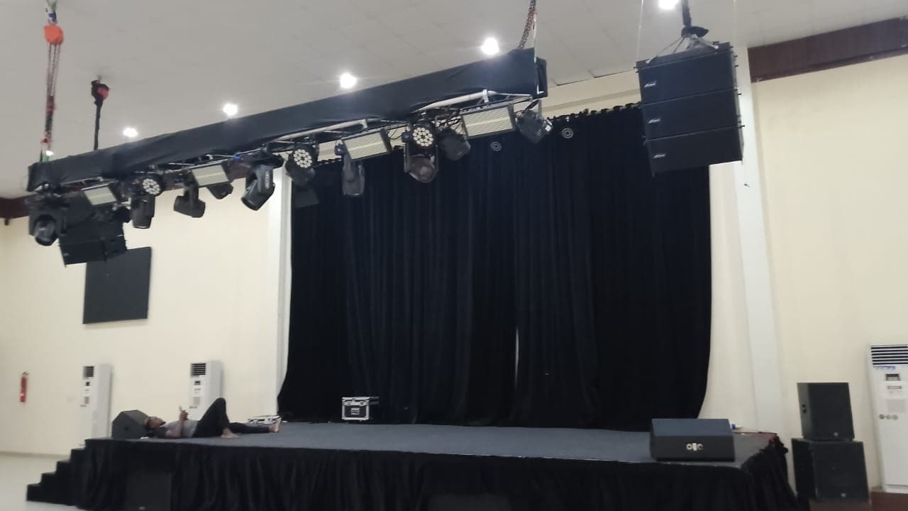 THE GOLDEN KHARIS EVENT CENTER